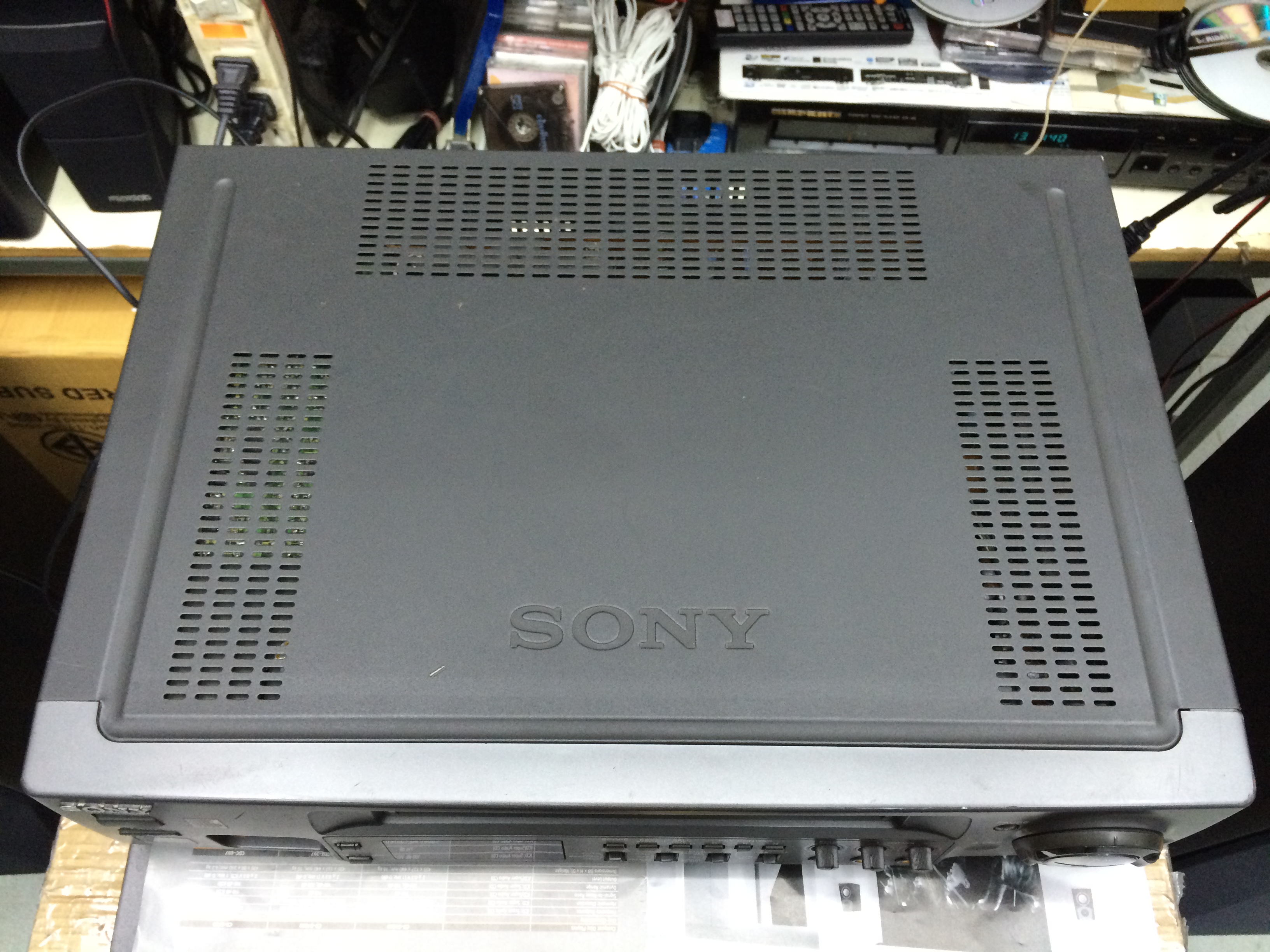 เครื่องเล่นวีดีโอเทป VHS , VDO Sony รุ่น SLV-KH3