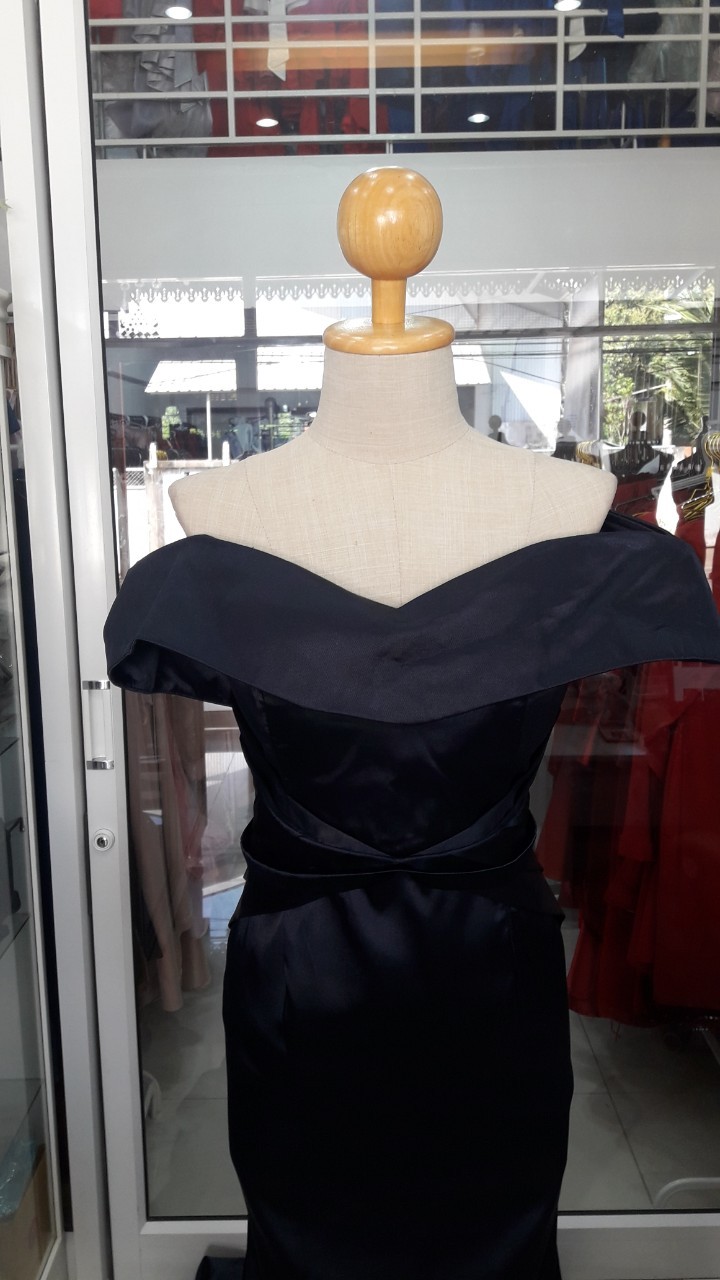 (PRE-LOVED) ยาวกรมปาดไหล่หางปลายาว(L)