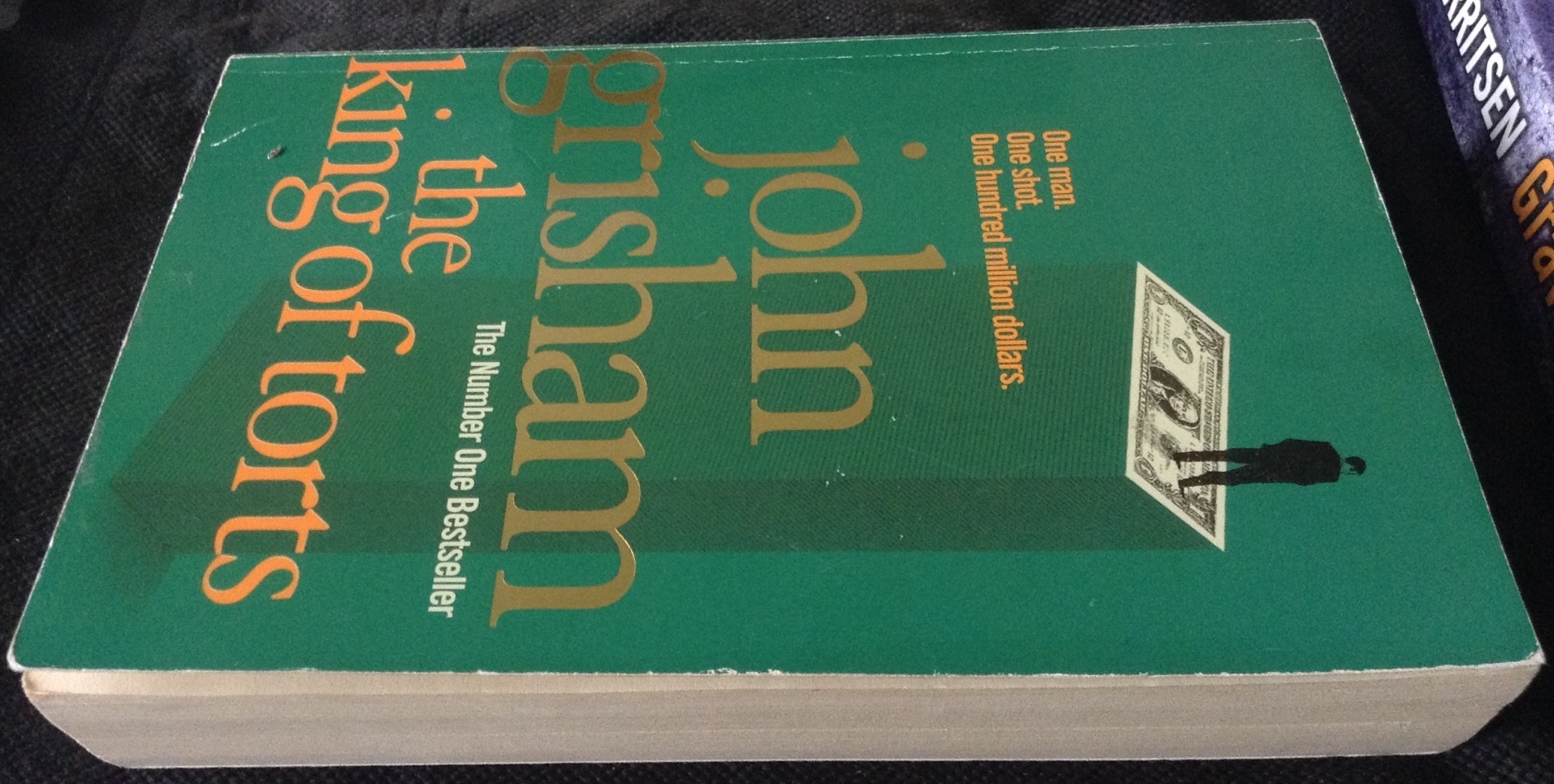 (สั่ง9จ่าย7) The King of Torts by John Grisham ราคา 220