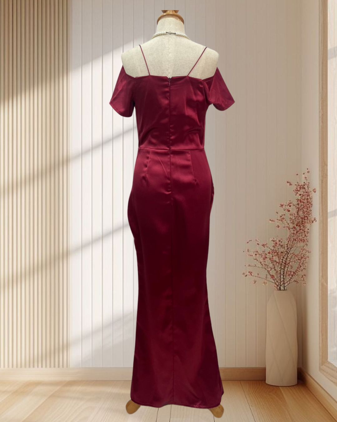 (PRE-LOVED) ยาวแดงมีแขน (S)