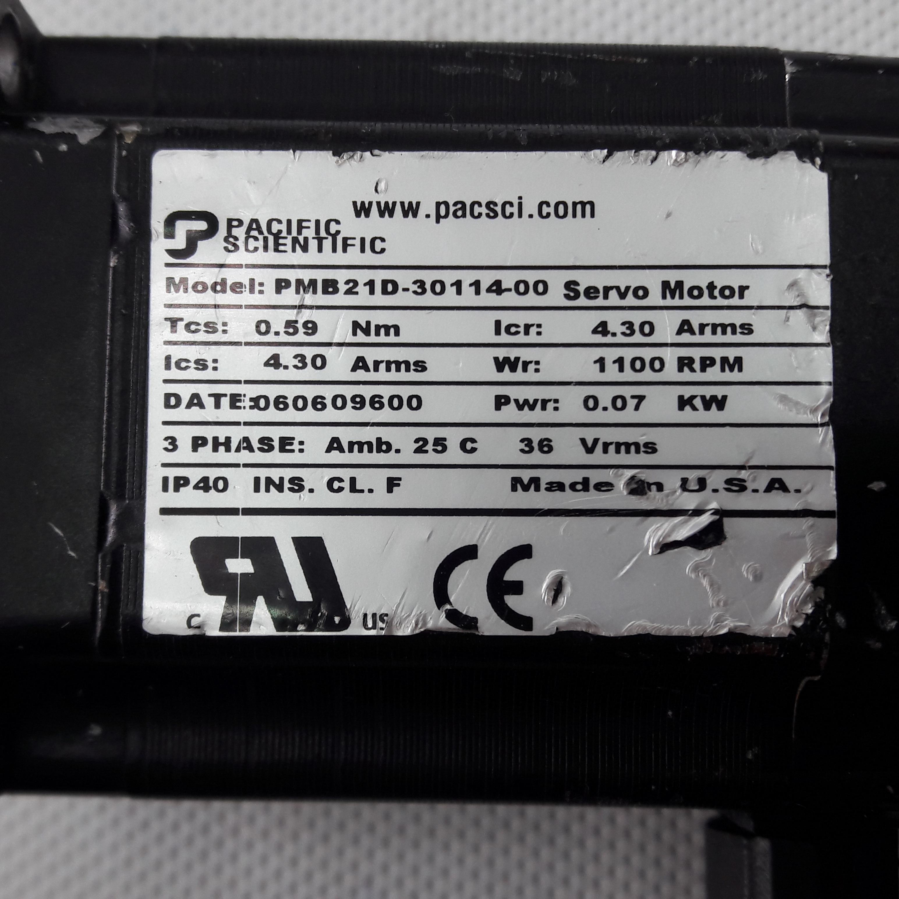 Servo Motor Pacific Scientific รุ่น PMB21D-30114-00, 1100RPM, 0.07KW (70W)