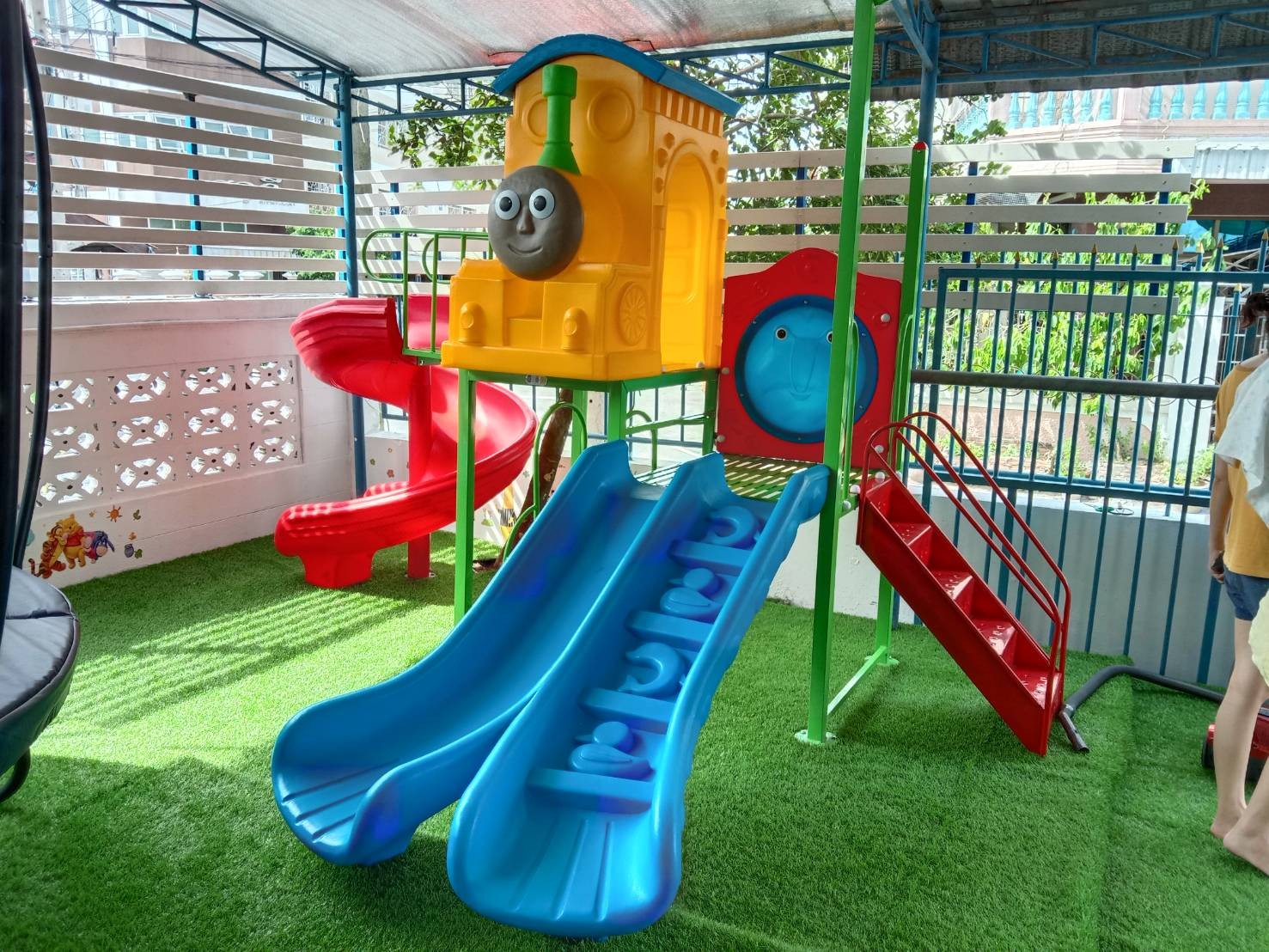 เครื่องเล่นแสนสนุกสุดมีประโยชน์ เครื่องเล่นชุด รถไฟเพื่อนรัก B