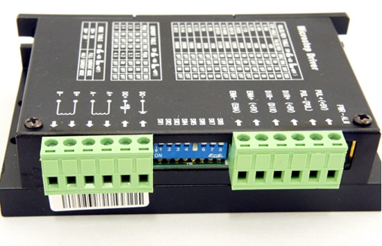 กล่องควบคุมสเตปปิ่งมอเตอร์ CNC Stepper Motor Driver 2M542 DC24-50V 4.2A Controller