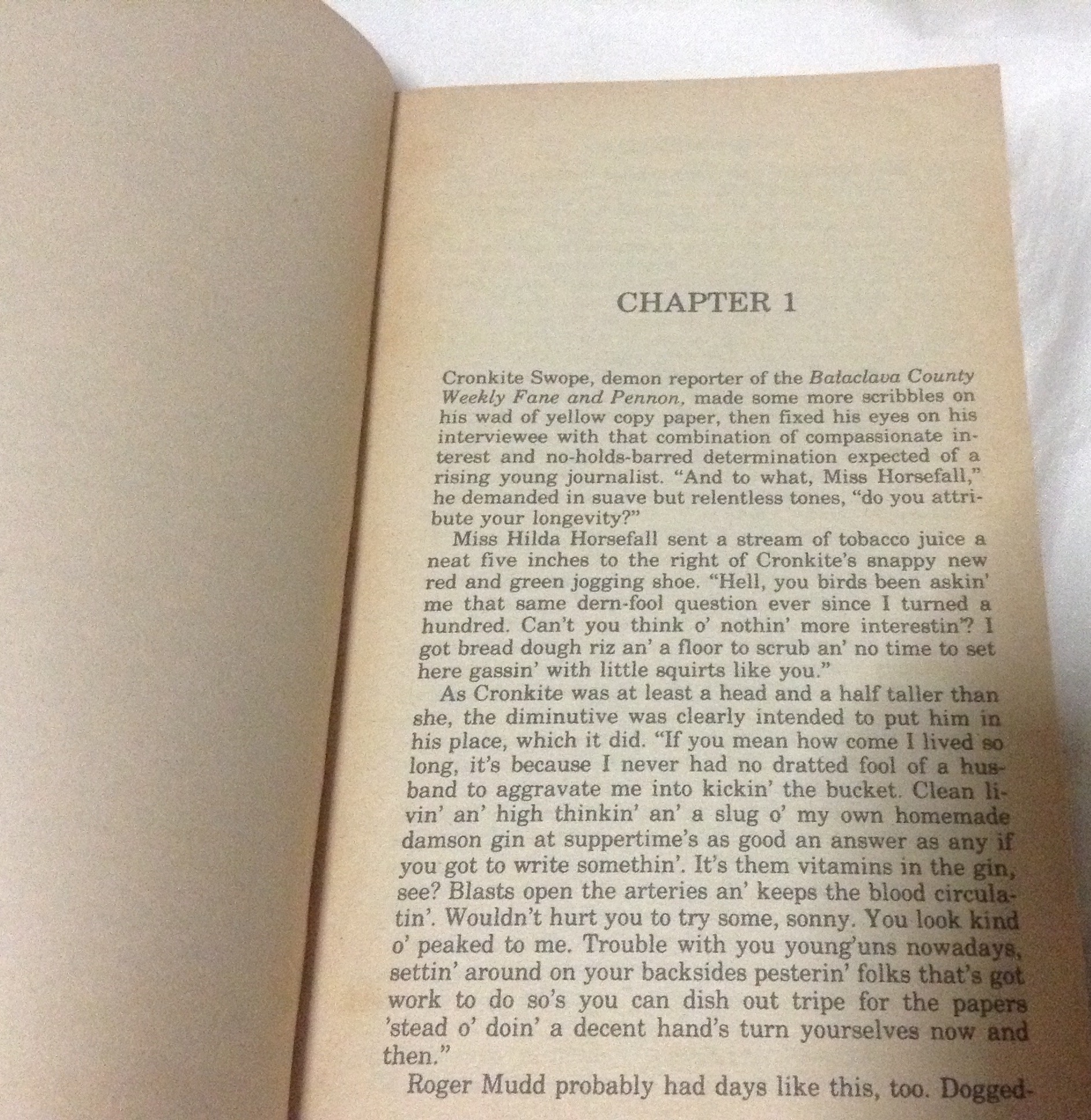 Wrack and Rune by Charlotte MacLeod ราคา 150