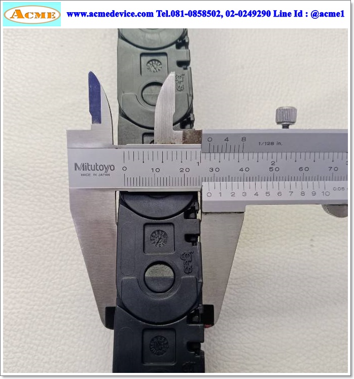 กระดูกงู Igus รุ่น 1500.025.035.0, ขนาด 39 x 620 x 28 mm.