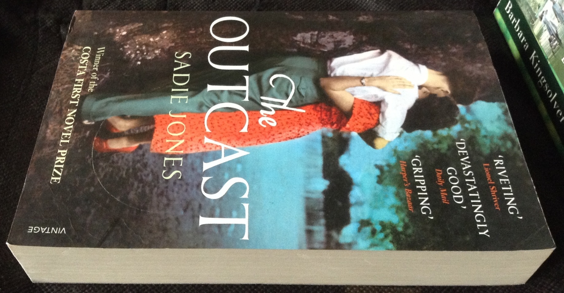 the outcast sadie jones ราคา 210