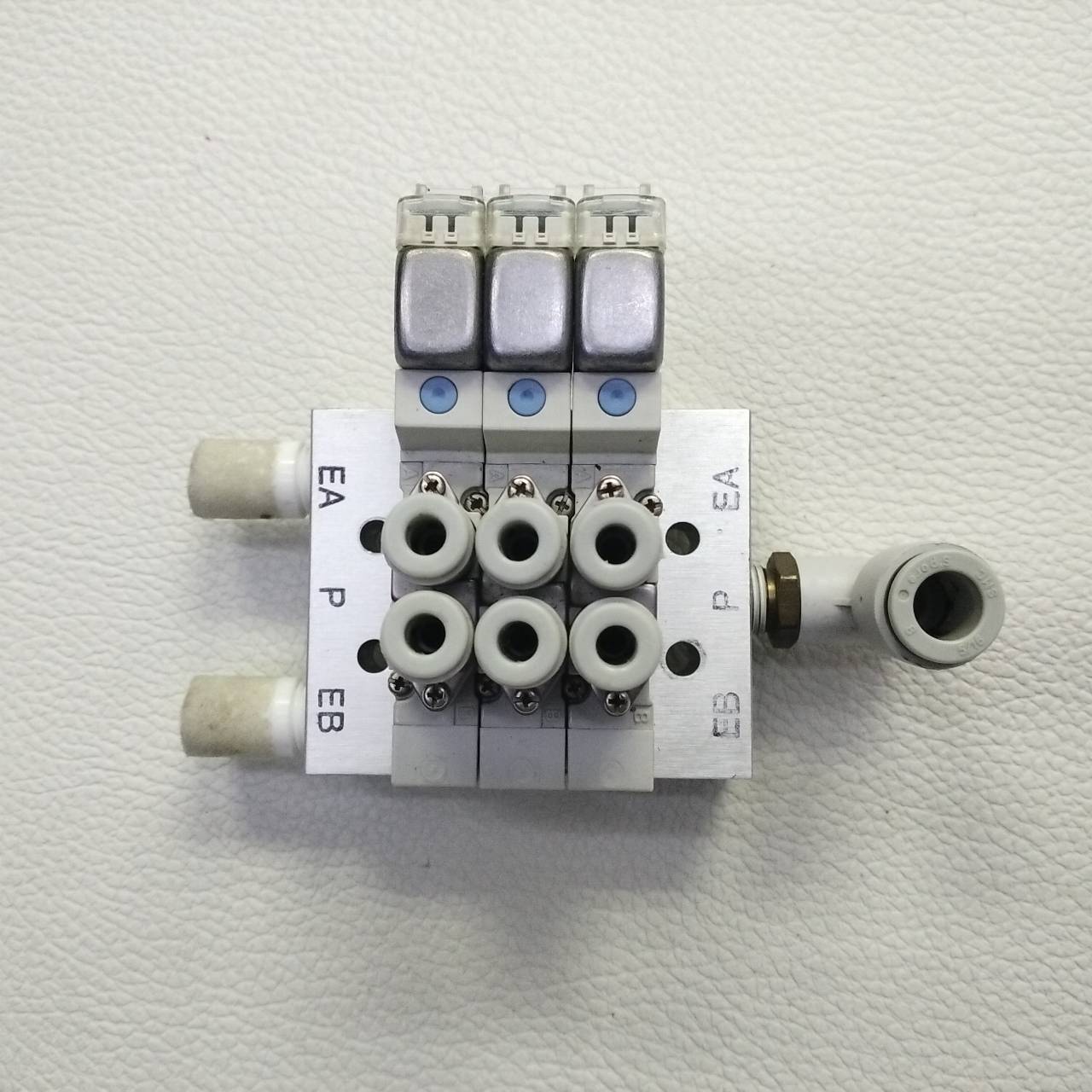 Solenoid Valve SMC รุ่น SY3120-5LZ-C4 (3), 5/2, 2-Position single, Coil 24Vdc
