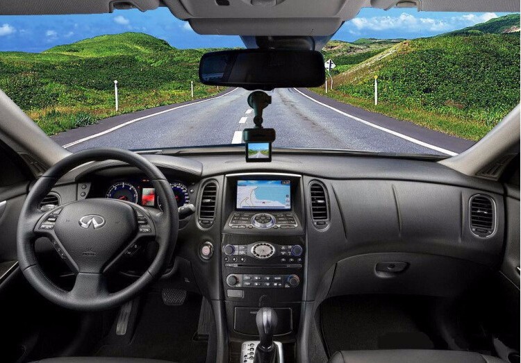 กล้องติดรถ 2.5" 6 LED Night Vision HD DVR รุ่น DVRF198B (สีดำ)