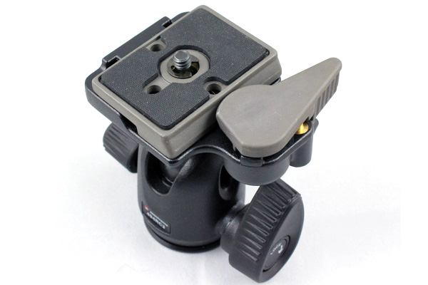 200PL-14 Quick Release Plate for Manfrotto ของเทียบ