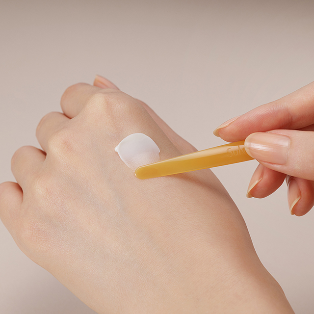 ครีมบำรุงผิวโซลวาซู SULWHASOO - Essential Comfort Firming Cream EX 75ml