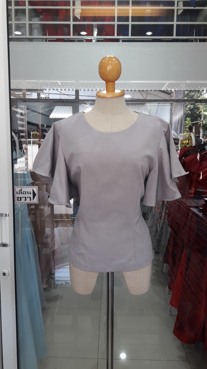 เสื้อสีเทา (XL)