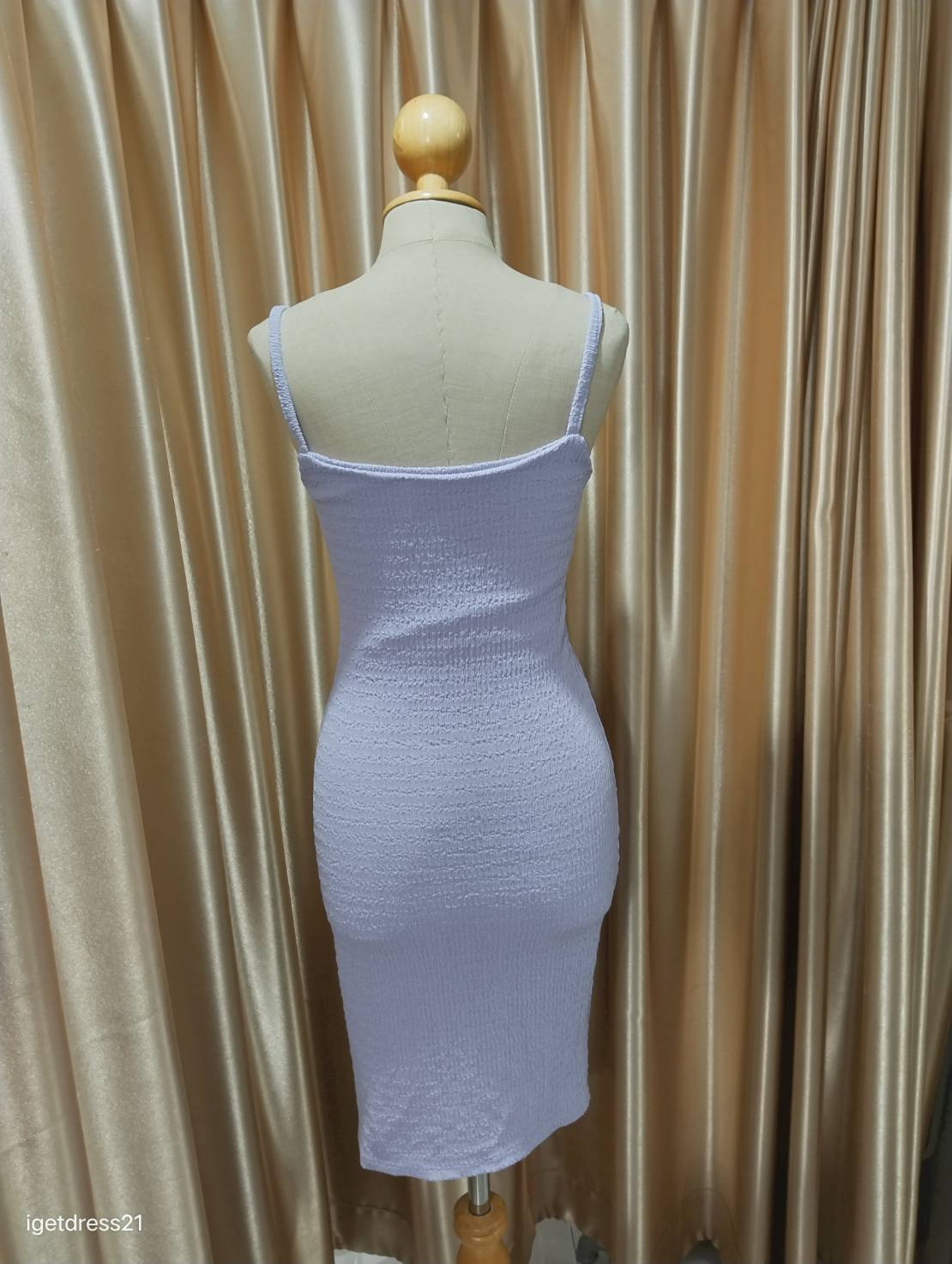 เดรสเว้าสายเดี่ยว สีม่วง F