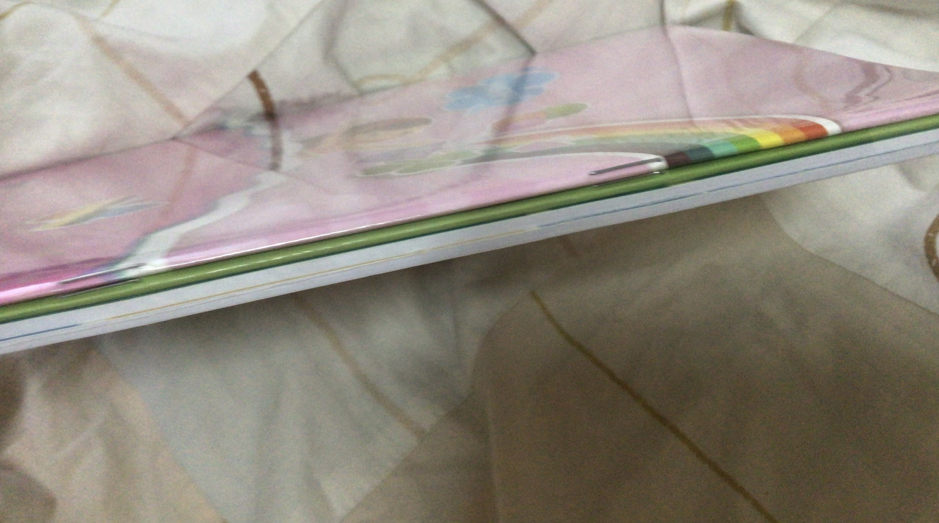 สมุดปกอ่อน คละแบบน่ารัก happy plus ขนาด 18.5*26 ซม. ปอนด์ 70 แกรม 30 แผ่น บรรจุ4เล่ม คละสี ราคา 60