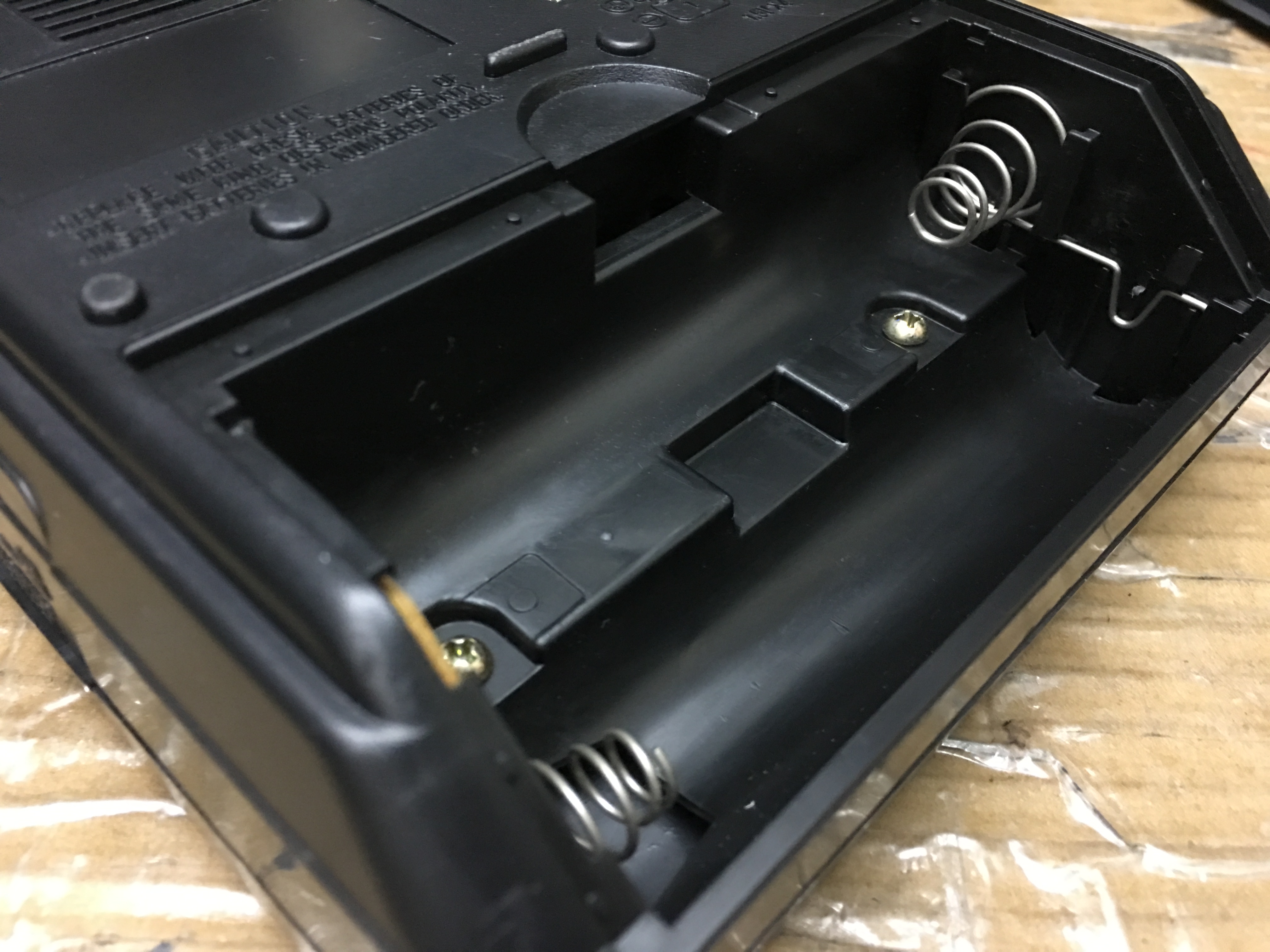 เครื่องเล่นเทปพกพา National RQ2102 Cassette Recorder