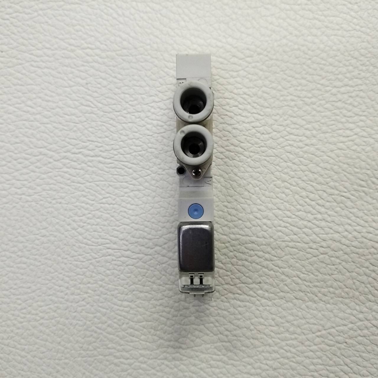 Solenoid Vaive SMC รุ่น SY3120-5LZ-M5, 5/2, 2-Position single, Coil 24Vdc (สายลม 6 มม.)