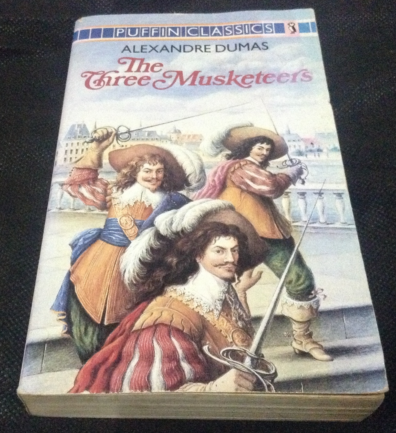 The Three Musketeers ราคา 165