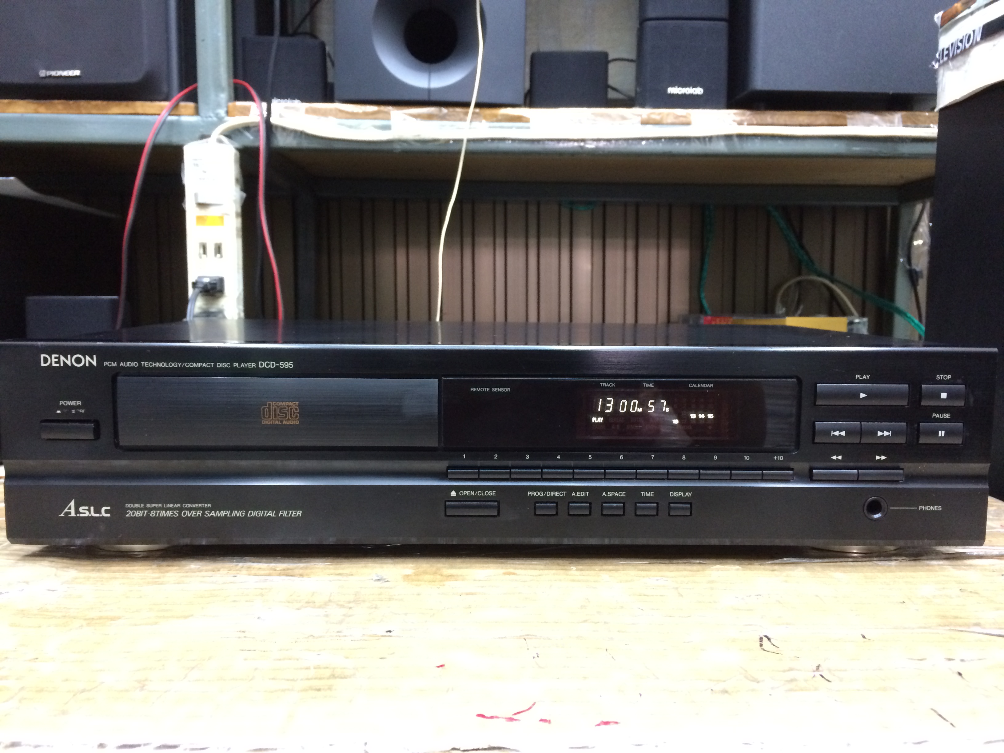 เครื่องเล่น CD Denon DCD-595