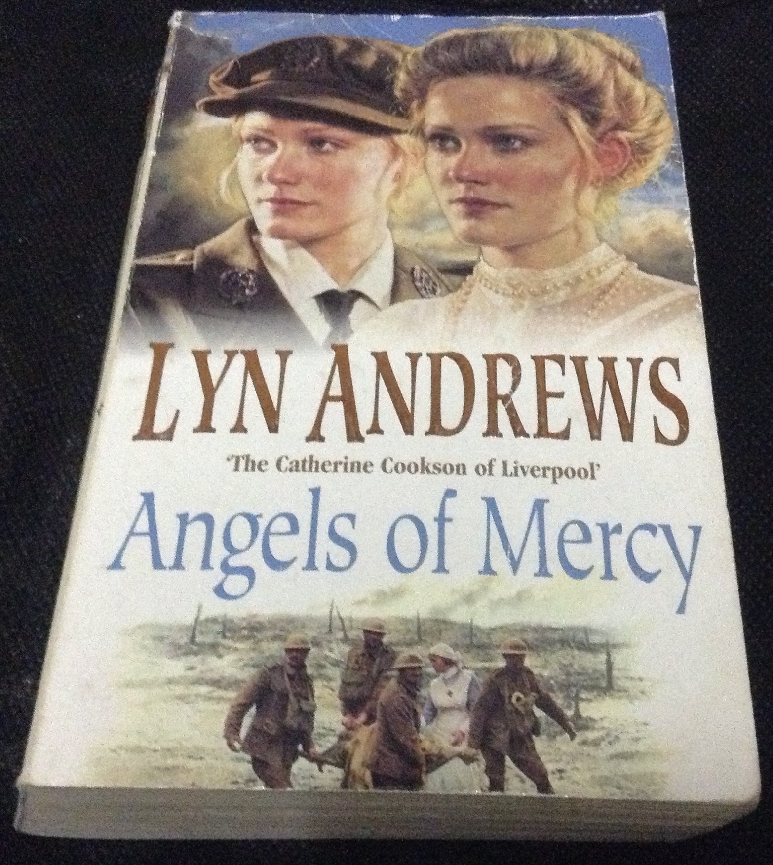 Angels of Mercy by Lyn Andrews ราคา 50