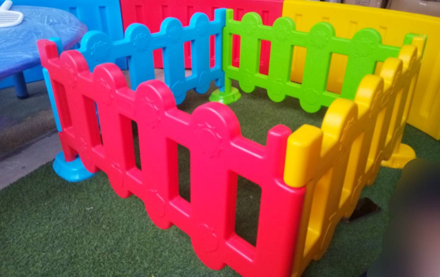 บ่อบอลหลากสี