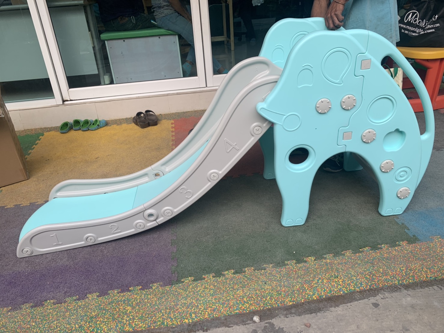 กระดานลื่นช้าง