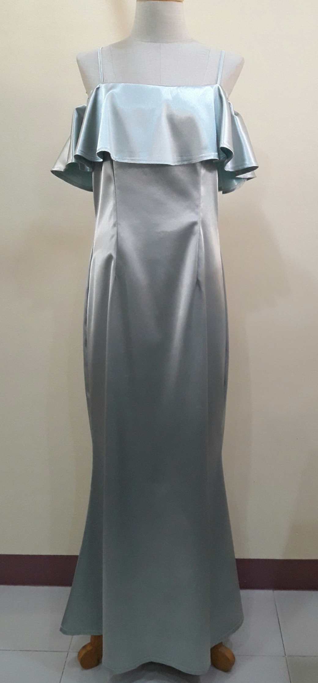 ชุดราตรียาวสีเขียวมิ้นท์สายเดี่ยวระบายอก(Size : XL)