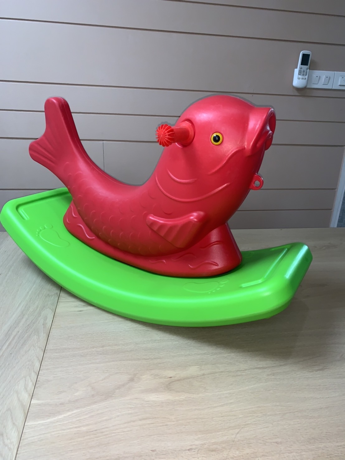 โยกเยกปลา2สี ปลา2สีโยกเยก