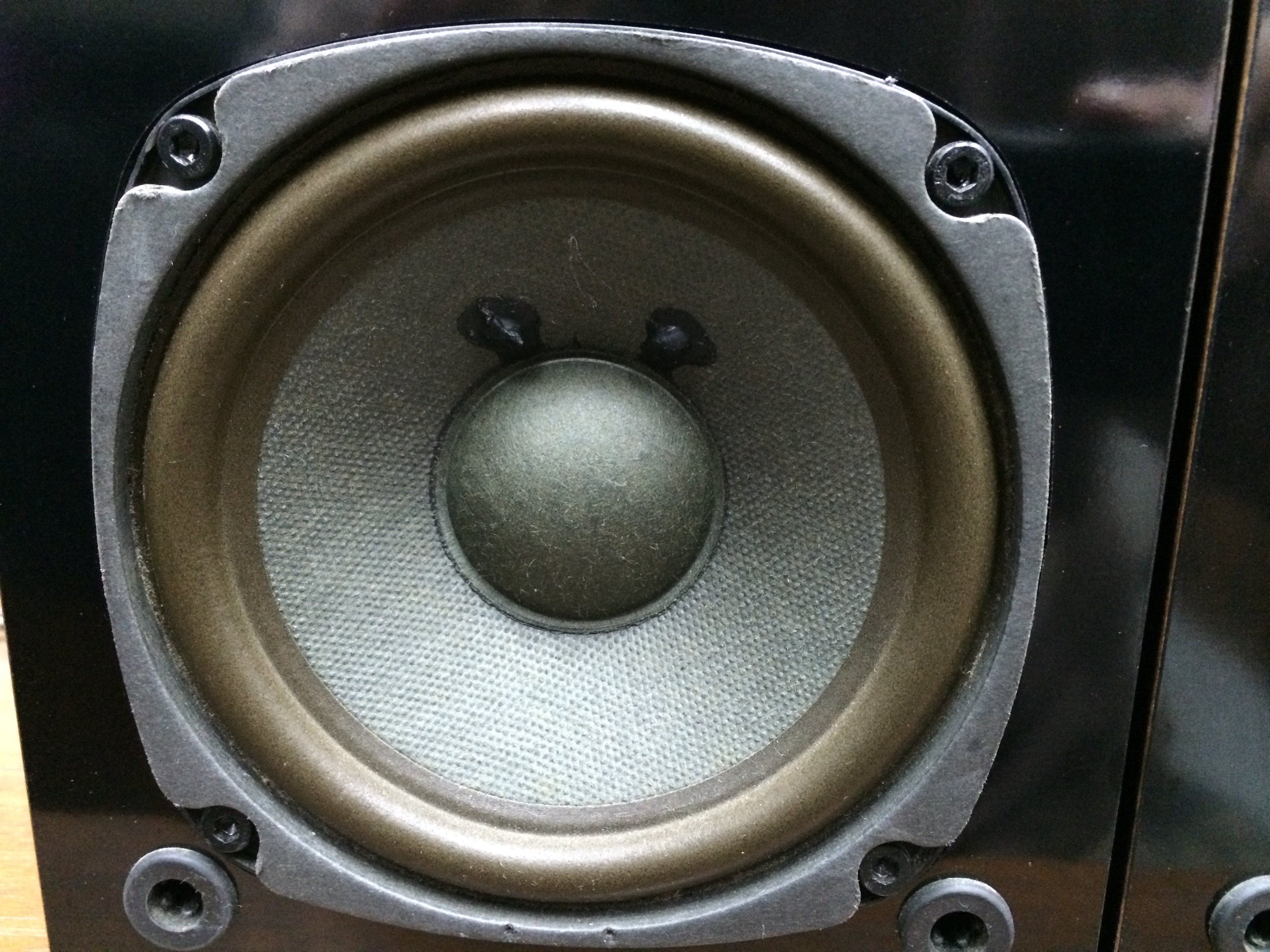 ลำโพงวางหิ้ง NHT Super Zero 2.1