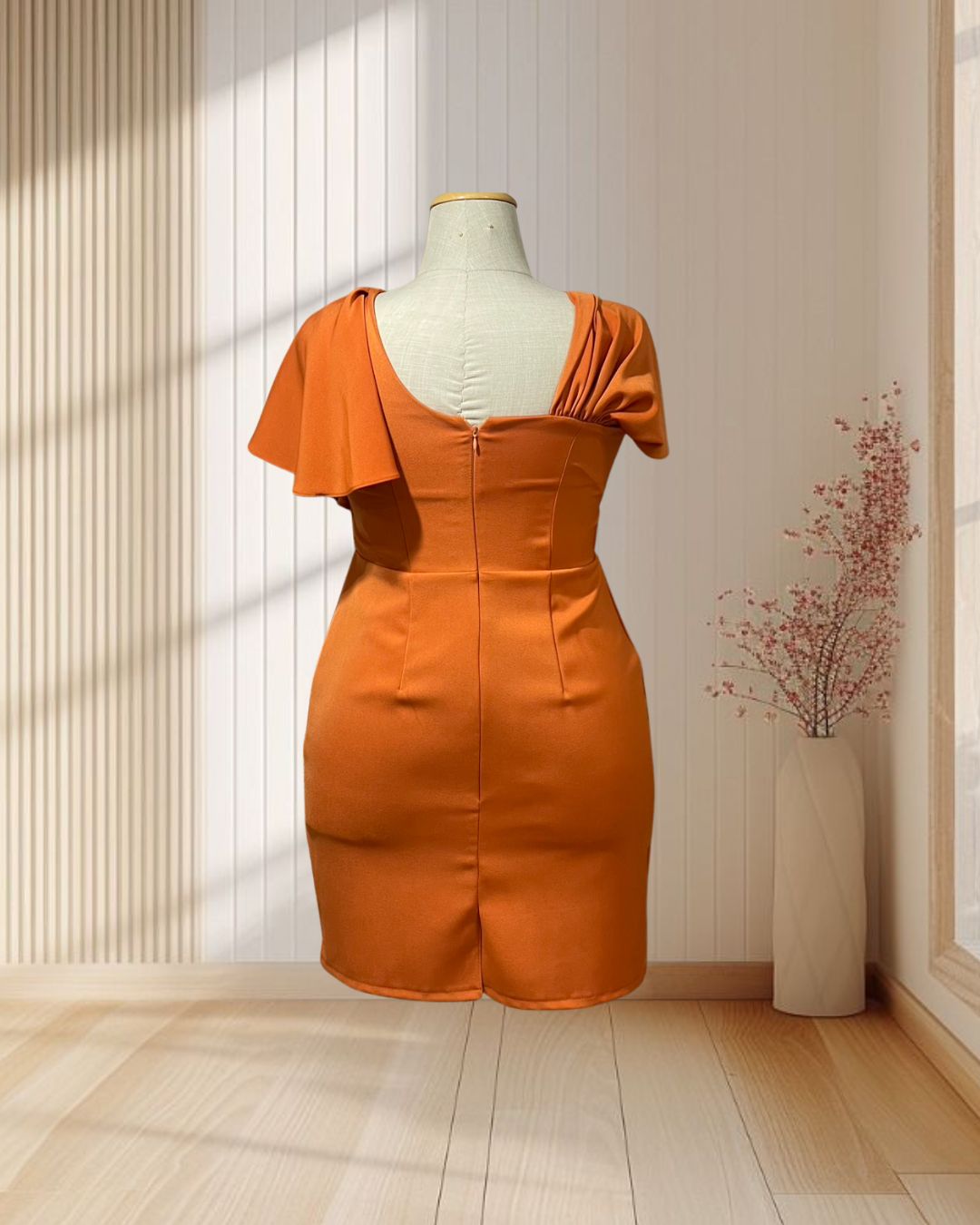 (PRE-LOVED) ราตรีสั้นไหล่เบี่ยงระบายคลุมไหล่ผ้าฮานาโกะ XL