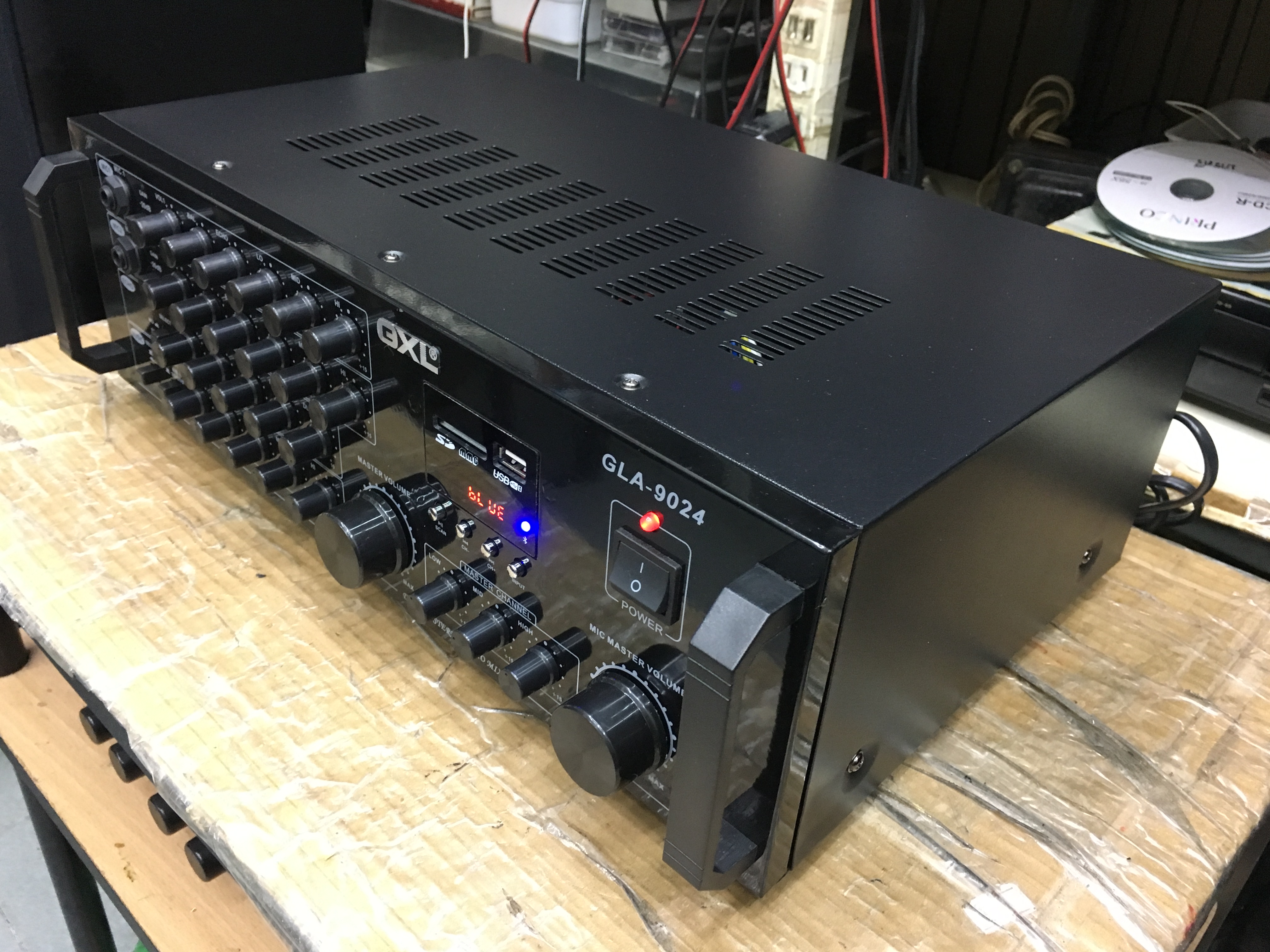 แอมป์ขยายคาราโอเกะ GXL รุ่น GLA-9024 (มี Bluetooth)