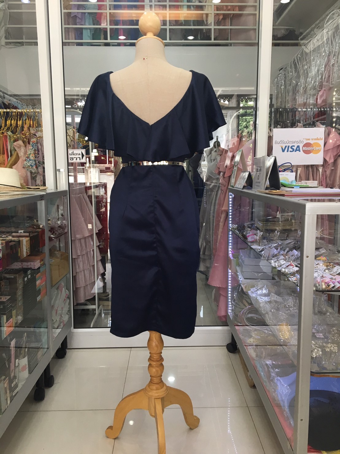 (PRE-LOVED) ราตรีสั้นสีกรมมีแขนคอวี (S) มือ2