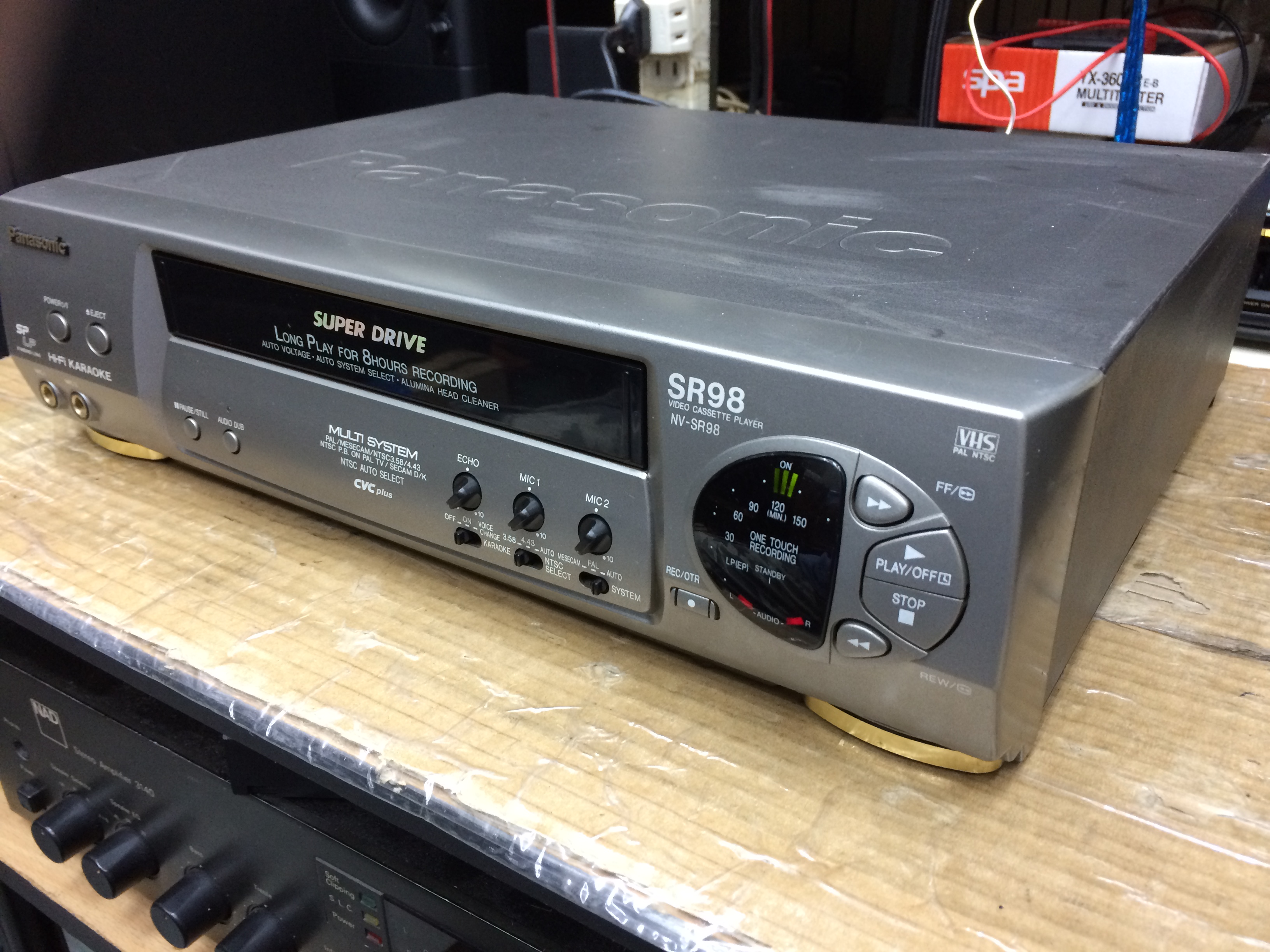 เครื่องเล่นวีดีโอเทป VHS , VDO Panasonic รุ่น NV-SR98