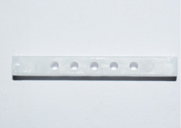 เสาพลาสติกอเนกประสงค์ขนาด 5*4.9*42 ม.ม.