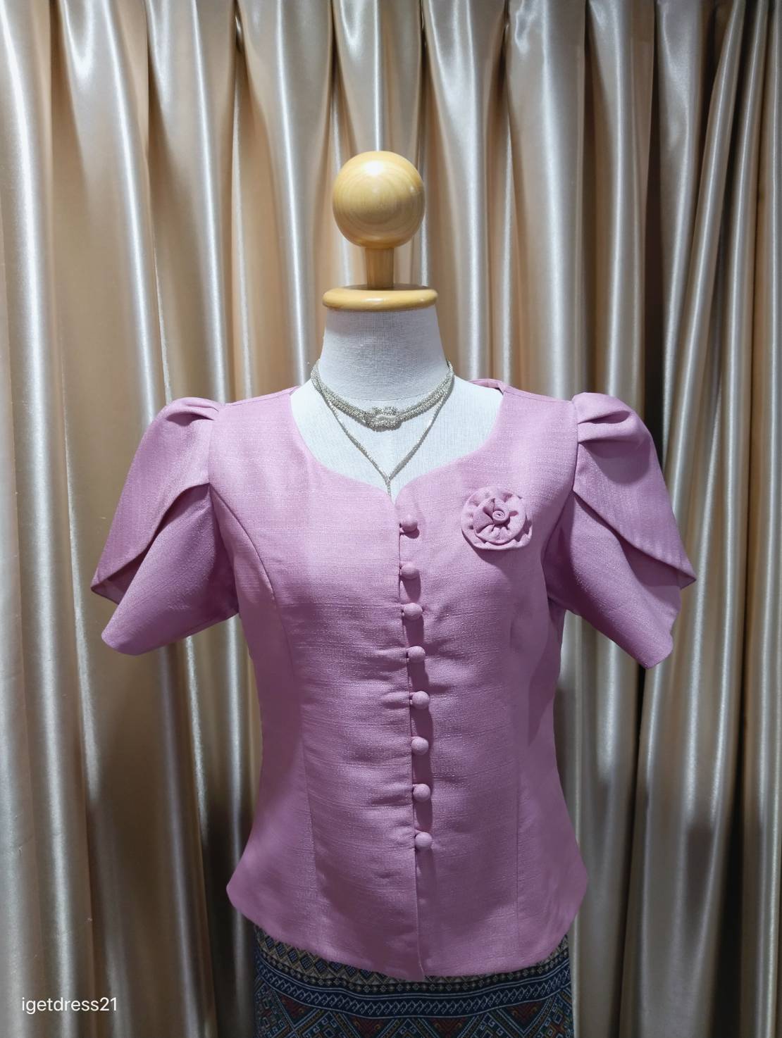 เสื้อผ้าไหม36