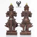 ท้าวเวสสุวรรณ ยอดทอง กระบอบเพชร