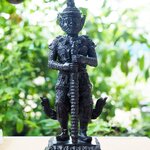 ท้าวเวสสุวรณ หลวงพ่อเพียน วัดเกริ่นกฐิน จ.ลพบุรี ขนาดบูชา สูง 9 นิ้ว เนื้อโลหะรมดำ (องค์ที่1)