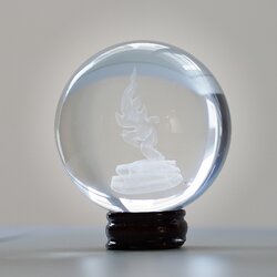 Seasunfengshui ลูกแก้ว พญานาค 3 มิติ ขนาดเส้นผ่าศูนย์กลาง 6-8 เซ็นติเมตร พร้อมฐานรอง