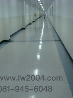 กระเบื้องยางสีพื้น ปูพื้นทางเดินในอาคาร