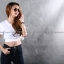 M เสื้อยืด สีขาว คอวี แขนสั้น Size M